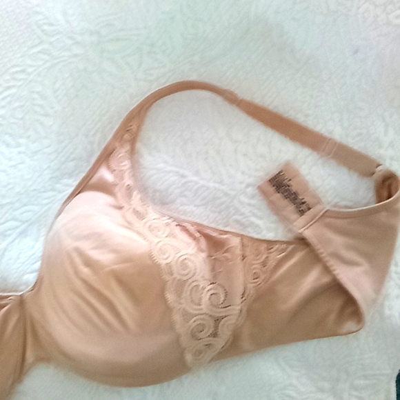Bali Intimates & Sleepwear Bali Bra Minimizer Size 42 C Good